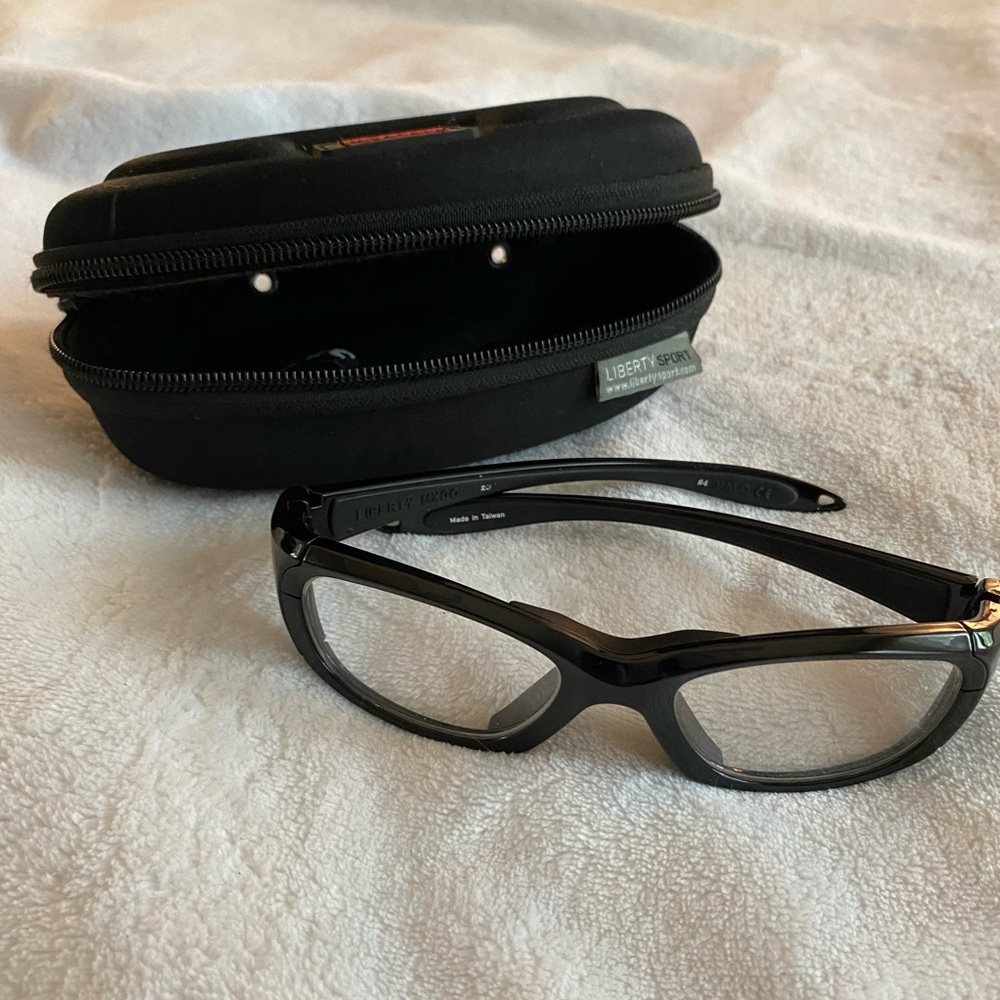 Rec Specs Maxx Liberty MX30 Lead-Lined Radiation Protection Glasses.